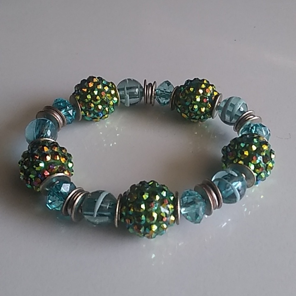 Fun and funky stretch bracelet